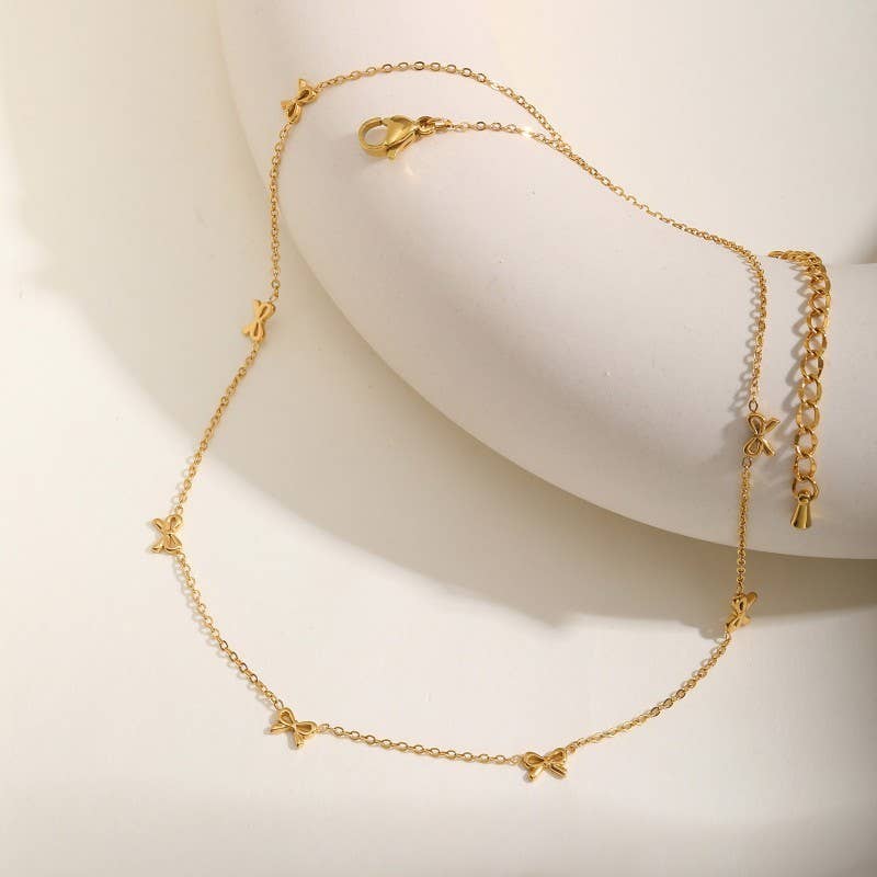 Golden Bow Necklace 🎀