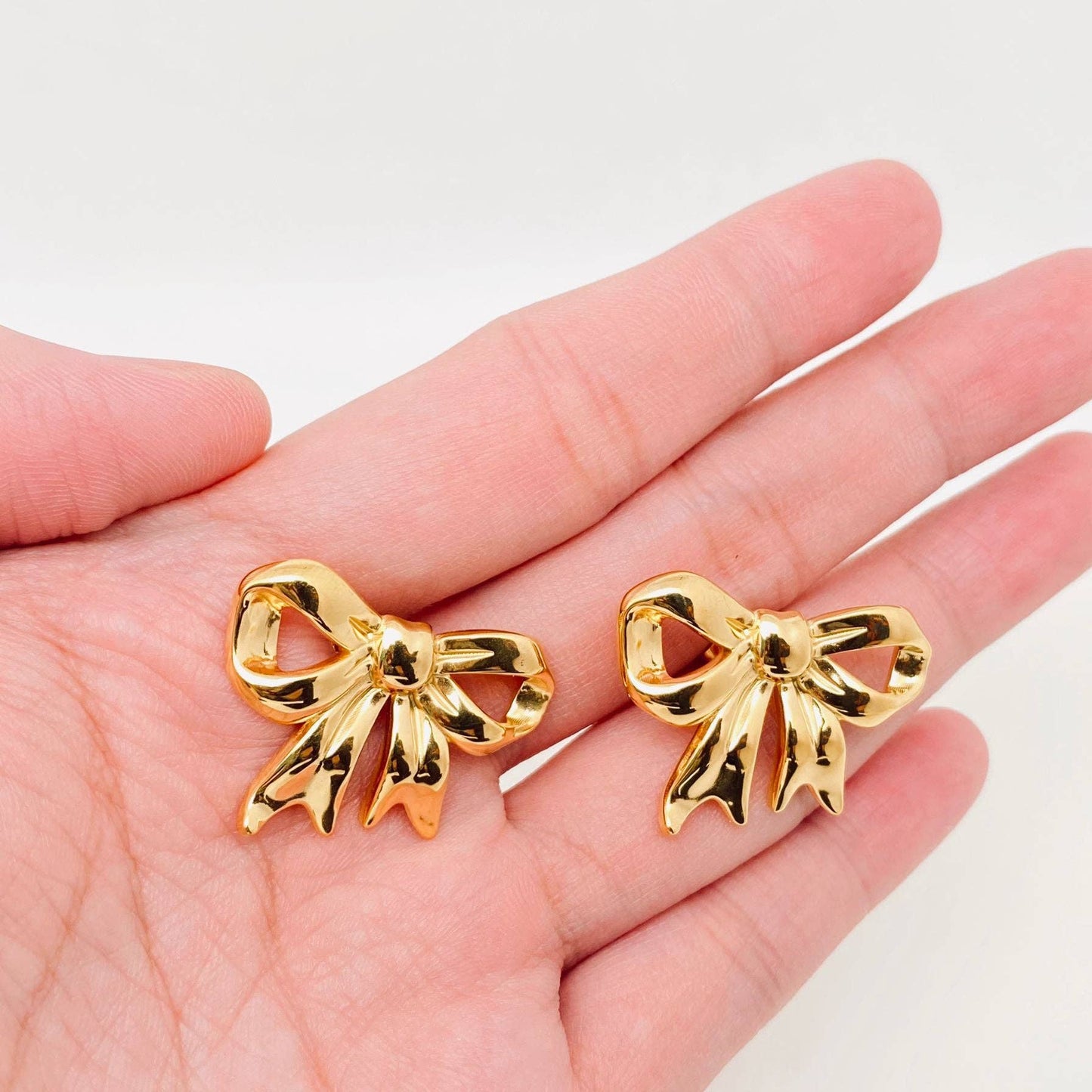 💫 Sweet Bow Gold Earrings