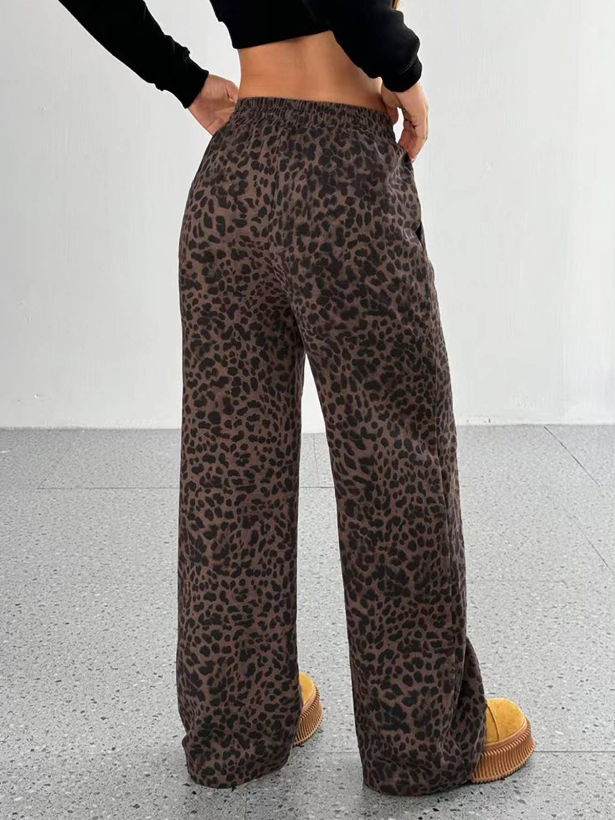 Leopard Wide-Leg Pants 🐆